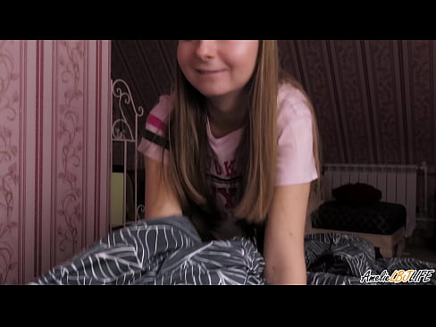 ❤️ Blondie sûget har BFF's djip en krijt cum yn 'e mûle ❤️❌ Moaie porno by wy ❤