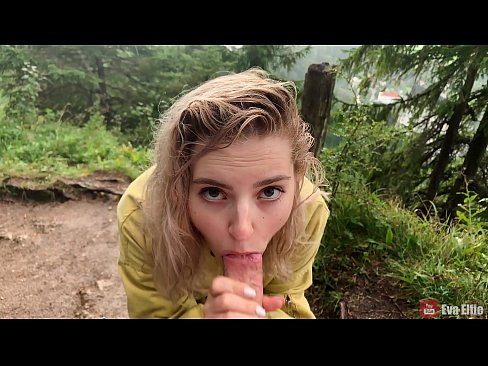 ❤️ Meisje slikket cum nei in iepenbiere blowjob - Eva Elfi ❤️❌ Moaie porno by wy ❤
